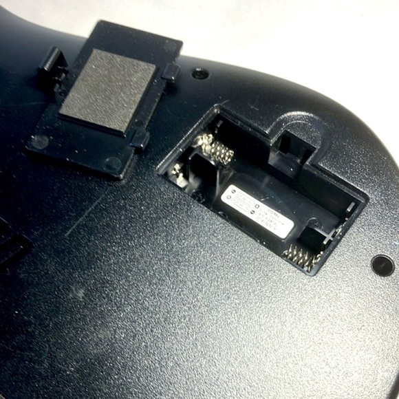 Guitar Hero Live Controller No Dongle - Picture 8 of 8